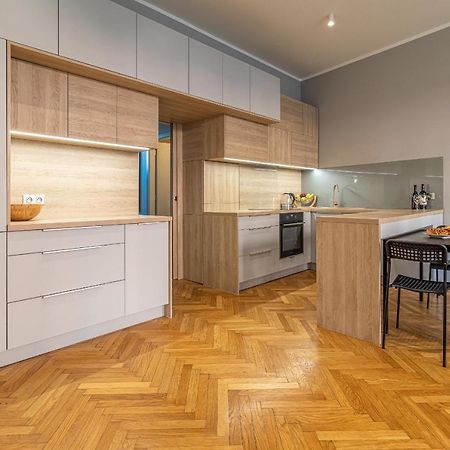 Stylish Luxury Flat In Old Town Apartment Bratislava Exterior photo